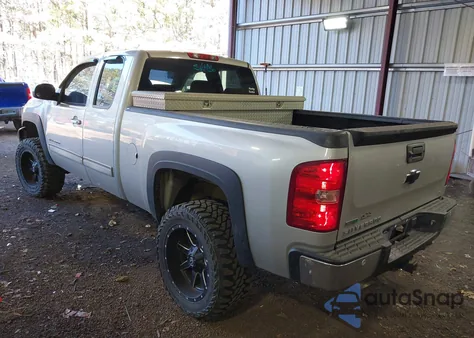 2011 Chevrolet Silverado 1500 Lt z USA, uszkodzony, nr VIN 1GCRKSE36BZ250602